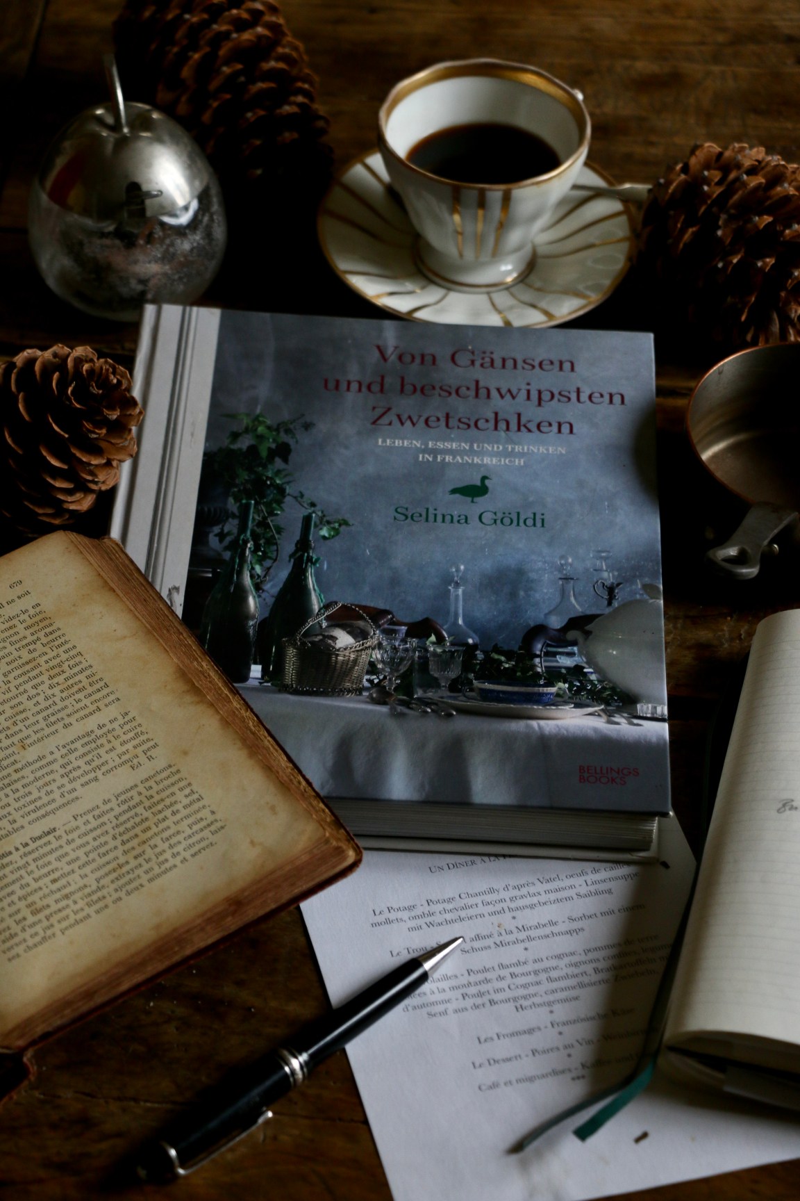 #18 Les Poissonchats Wondrous Advent Calendar – Planning Christmas&nbsp;Dinner