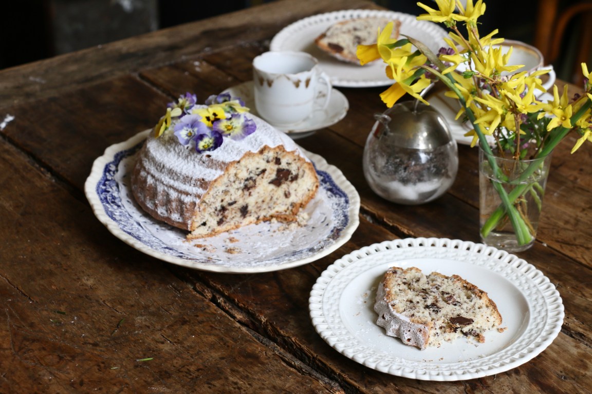 Wildgarlic season and a Hazelnut Cake