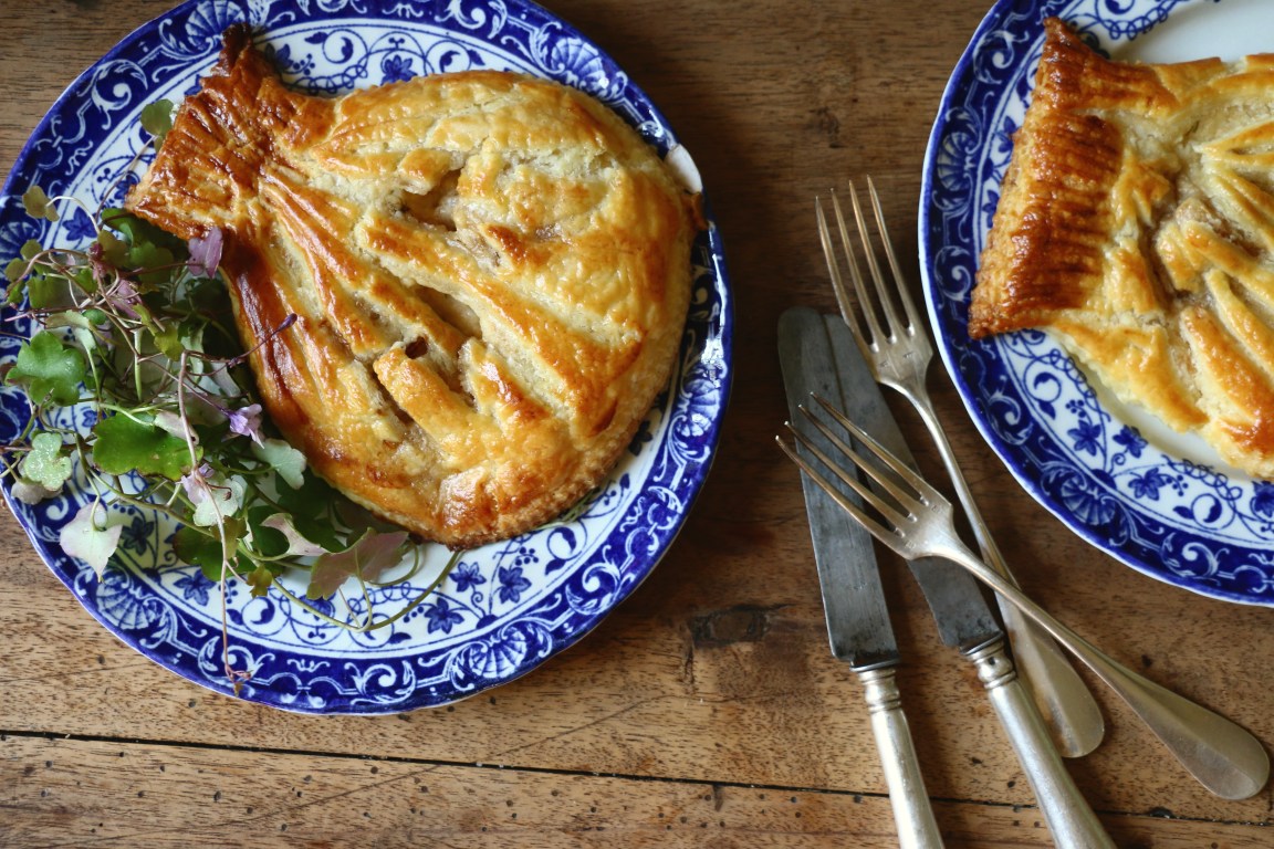 Feuillete de Saint Jacques and the Trees have Turned Verdoyant over&nbsp;Night